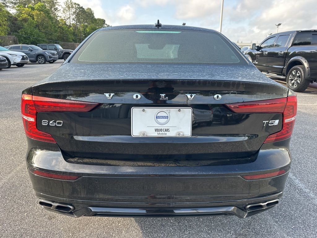 Used 2021 Volvo S60 T5 R-Design Sedan
