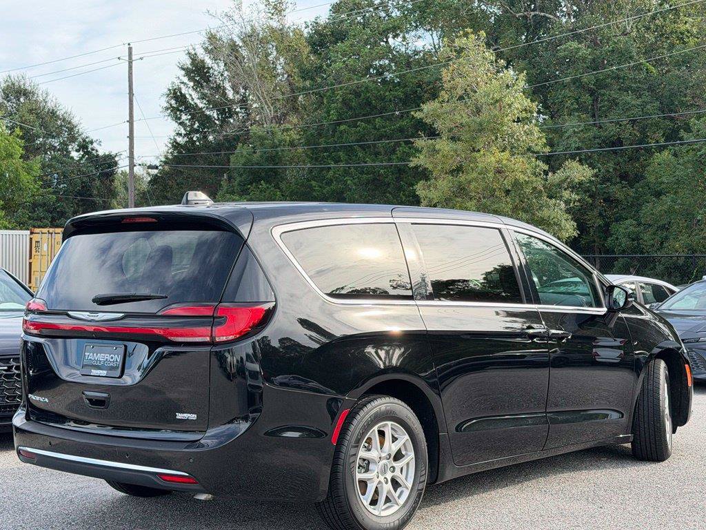 Used 2024 Chrysler Pacifica Touring L Van Passenger Van