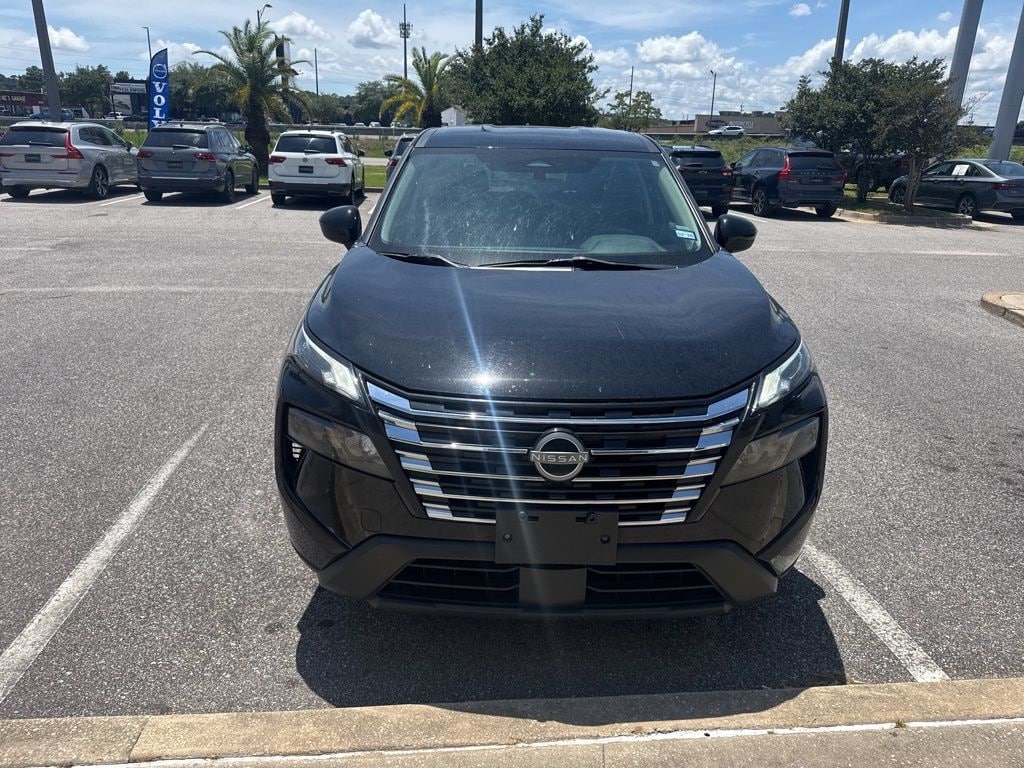 Used 2024 Nissan Rogue SV SUV