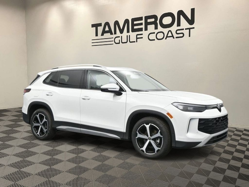 2026 Volkswagen Tiguan 2.0T SE's photo