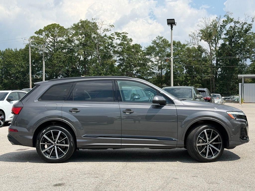 Used 2025 Audi Q7 45 Premium SUV