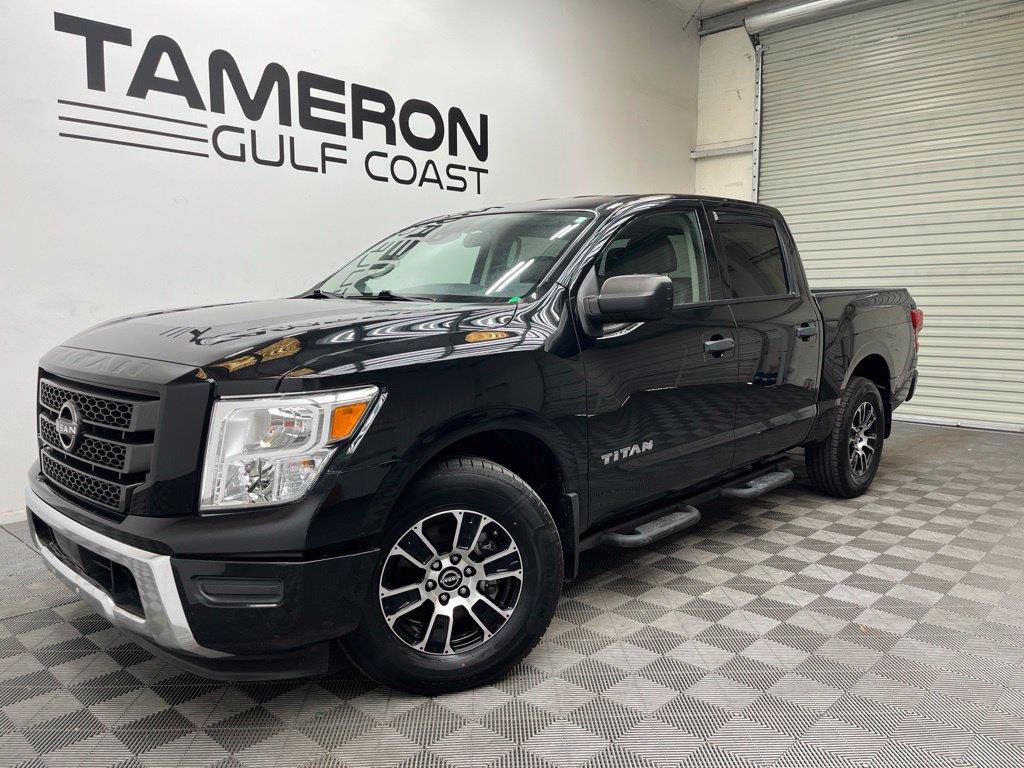 Used 2024 Nissan Titan SV Truck Crew Cab