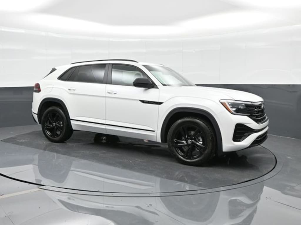 New 2026 Volkswagen Atlas Cross Sport 2.0T SEL R-Line Black SUV