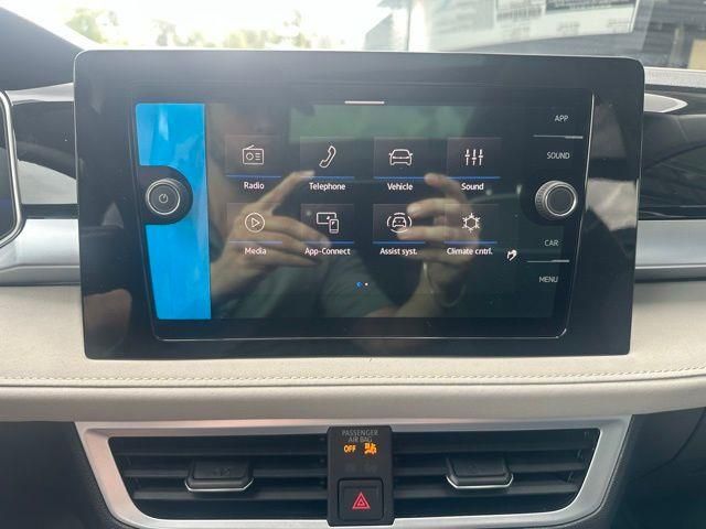 2025 Volkswagen Taos SE - Photo 22