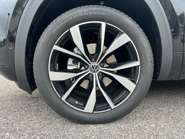 2025 Volkswagen Atlas Cross Sport SEL Premium R-LINE - Photo 10