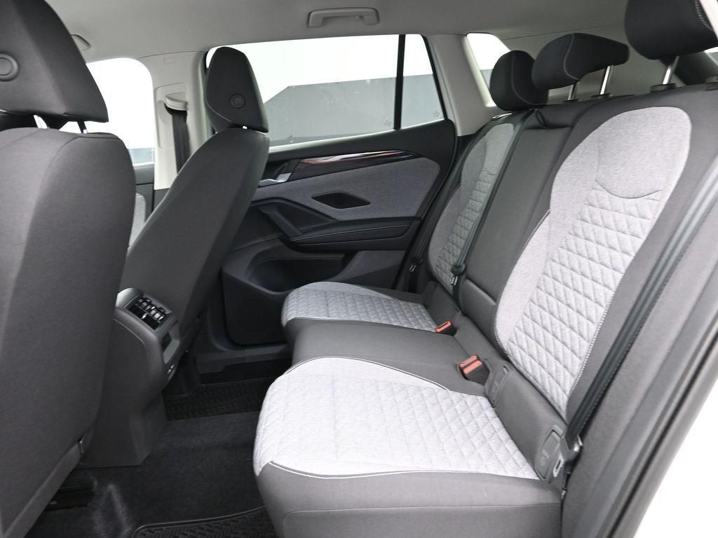 2025 Volkswagen Tiguan S - Photo 8