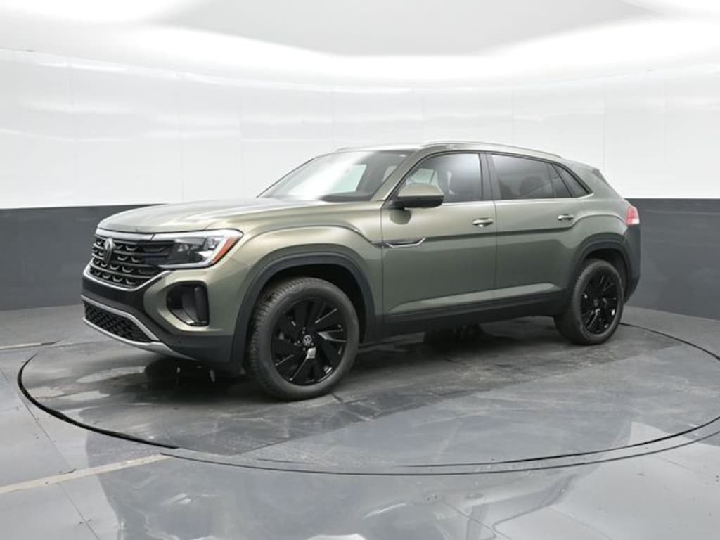 New 2026 Volkswagen Atlas Cross Sport 2.0T SE w/Technology SUV