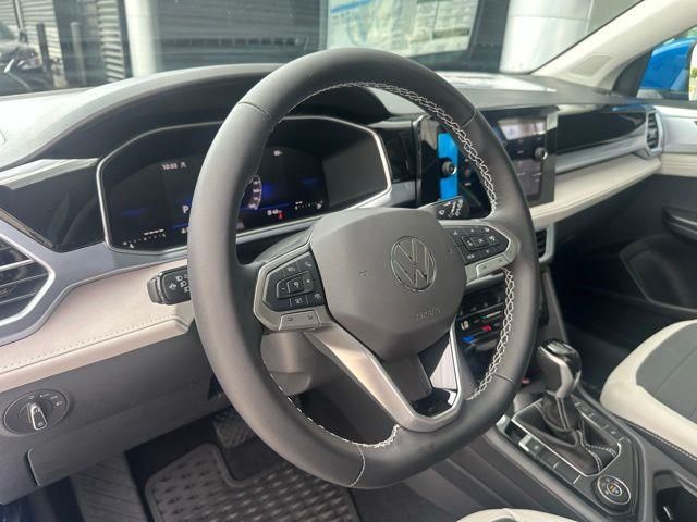 2025 Volkswagen Taos SE - Photo 16