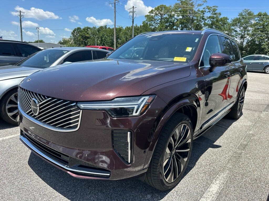Used 2025 Volvo XC90 plug-in hybrid T8 (2025.5) Ultra 6-Seater SUV