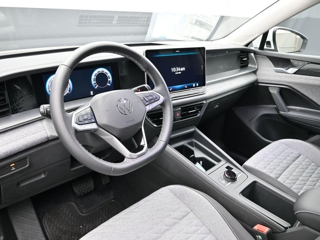 2025 Volkswagen Tiguan S - Photo 9