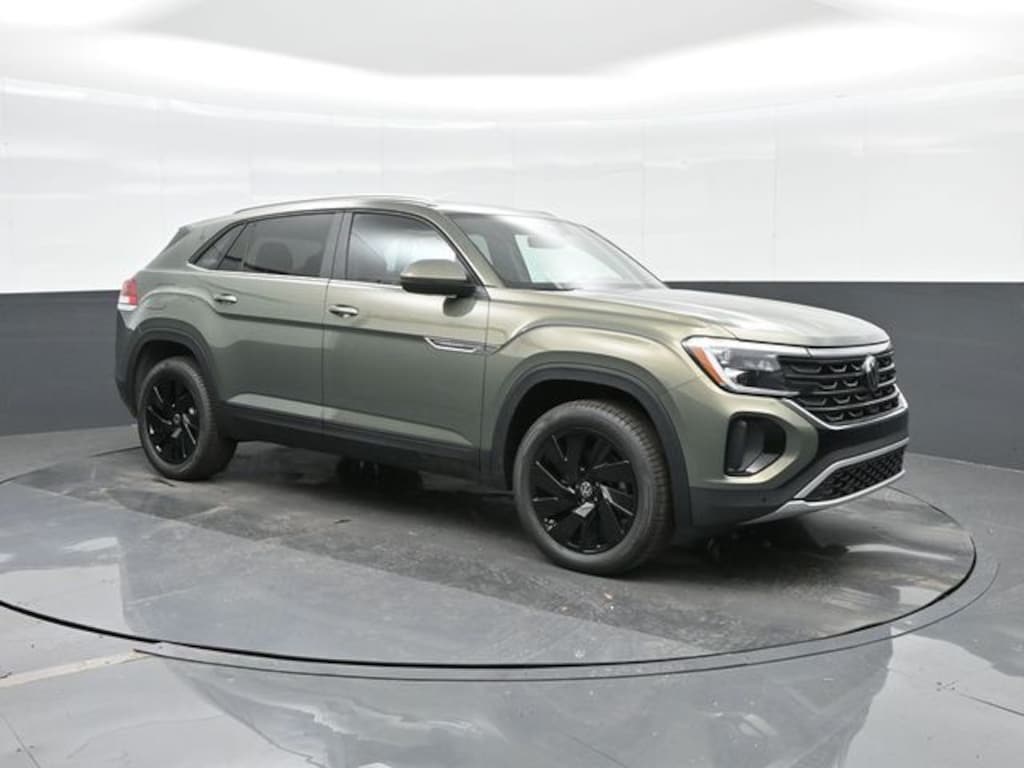 New 2026 Volkswagen Atlas Cross Sport 2.0T SE w/Technology SUV