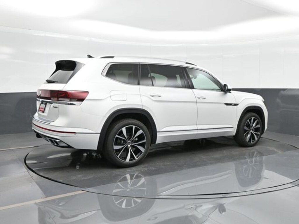 New 2026 Volkswagen Atlas 2.0T SEL Premium R-Line SUV