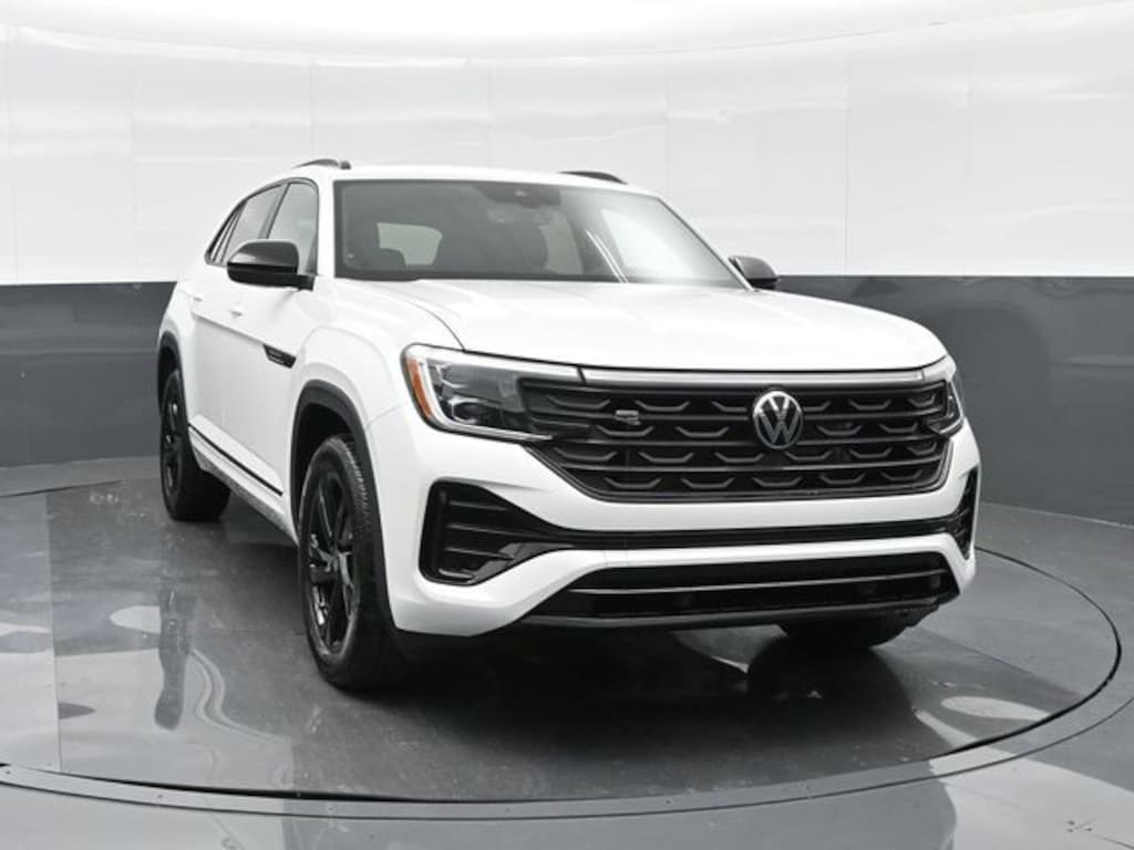 New 2026 Volkswagen Atlas Cross Sport 2.0T SEL R-Line Black SUV