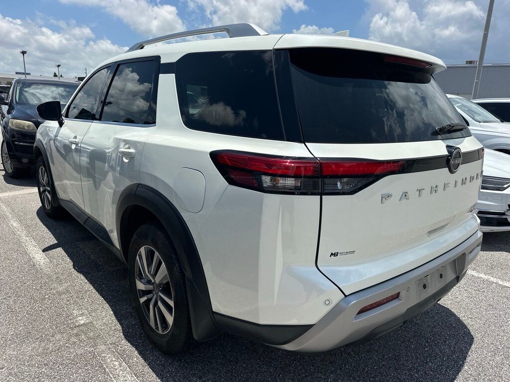 Used 2022 Nissan Pathfinder SL SUV