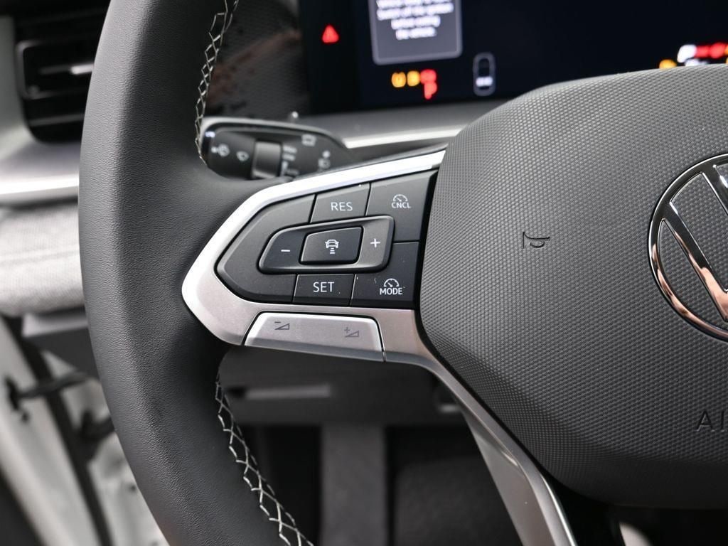 2025 Volkswagen Tiguan S - Photo 12