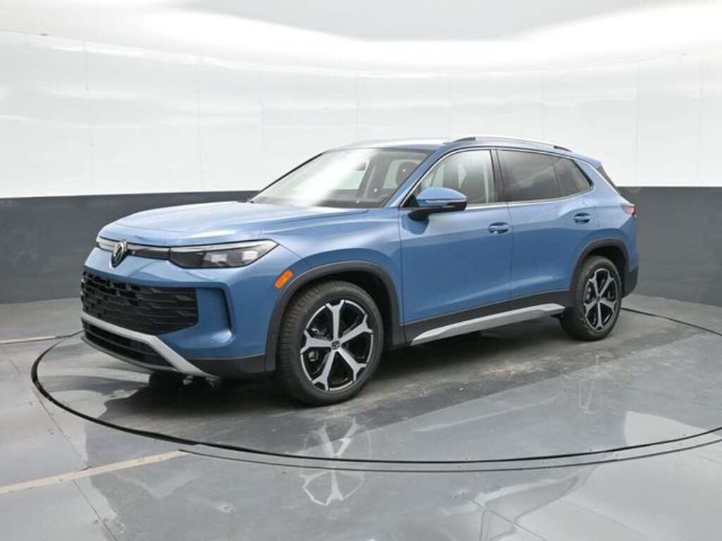 New 2026 Volkswagen Tiguan 2.0T SE SUV