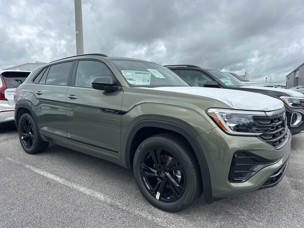 2026 Volkswagen Atlas Cross Sport 2.0T SEL R-Line 4MOTION's photo
