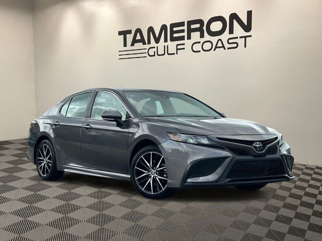 Used 2024 Toyota Camry SE Sedan