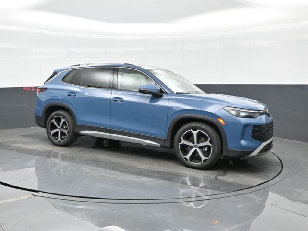 New 2026 Volkswagen Tiguan 2.0T SE SUV