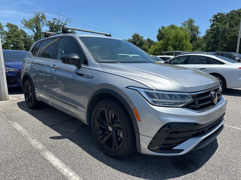 Used 2023 Volkswagen Tiguan 2.0T SE R-Line Black SUV