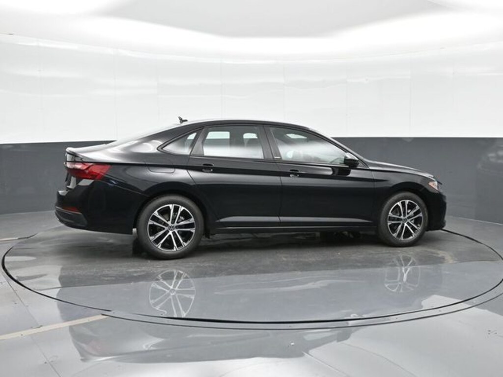 New 2026 Volkswagen Jetta 1.5T Sport Sedan