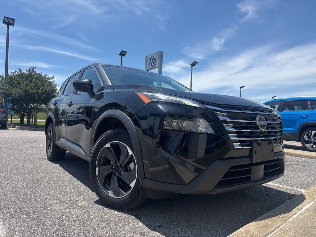 Used 2024 Nissan Rogue SV SUV