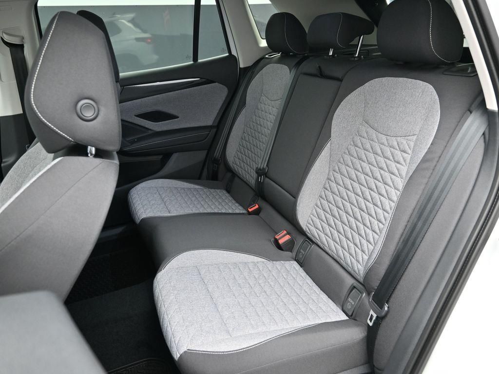 2025 Volkswagen Tiguan S - Photo 11