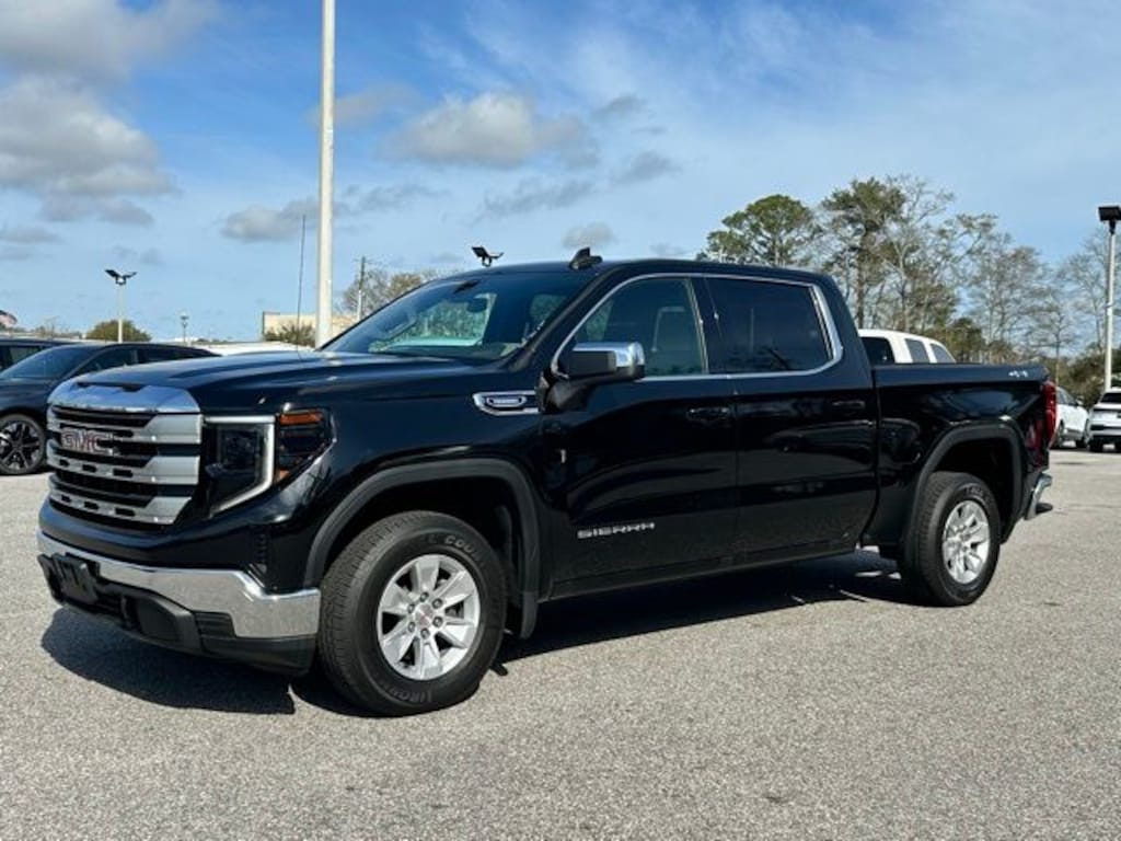 Used 2024 GMC Sierra 1500 SLE Truck Crew Cab
