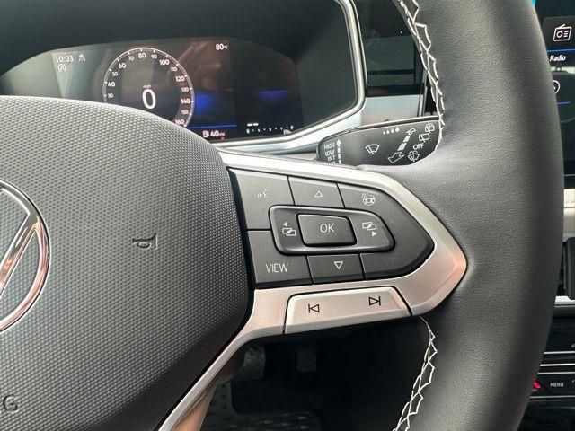 2025 Volkswagen Taos SE - Photo 18