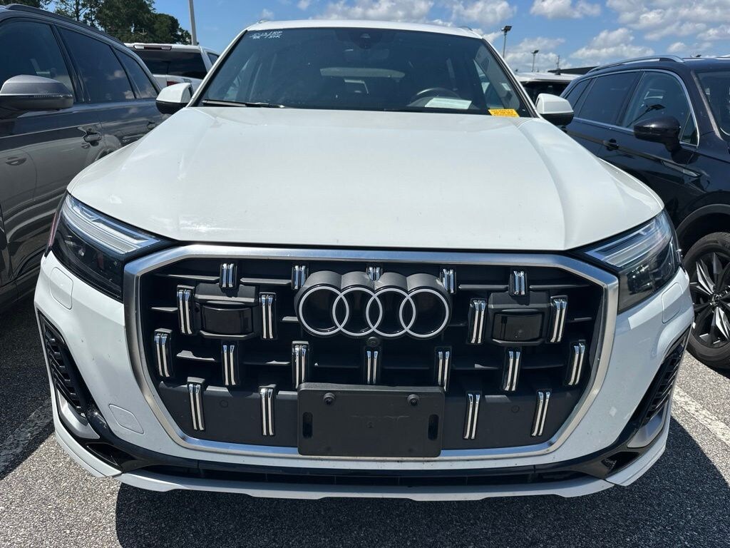 Used 2025 Audi Q7 55 Premium SUV