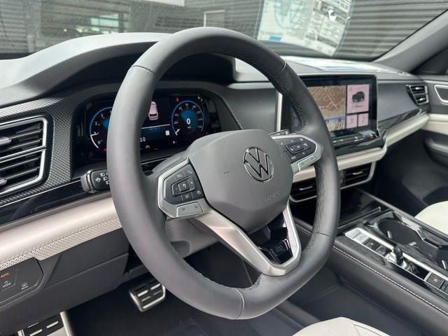 2025 Volkswagen Atlas Cross Sport SEL Premium R-LINE - Photo 16