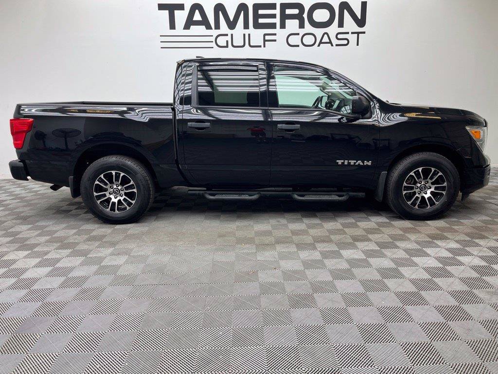 Used 2024 Nissan Titan SV Truck Crew Cab