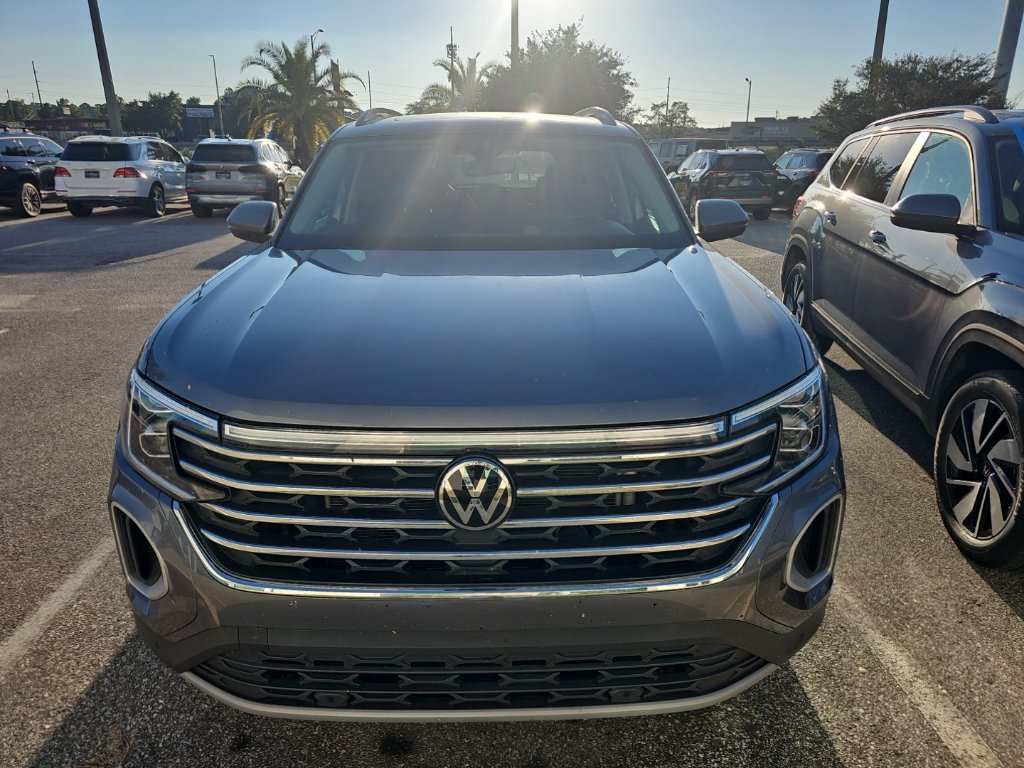 Used 2025 Volkswagen Atlas 2.0T SE w/Technology SUV