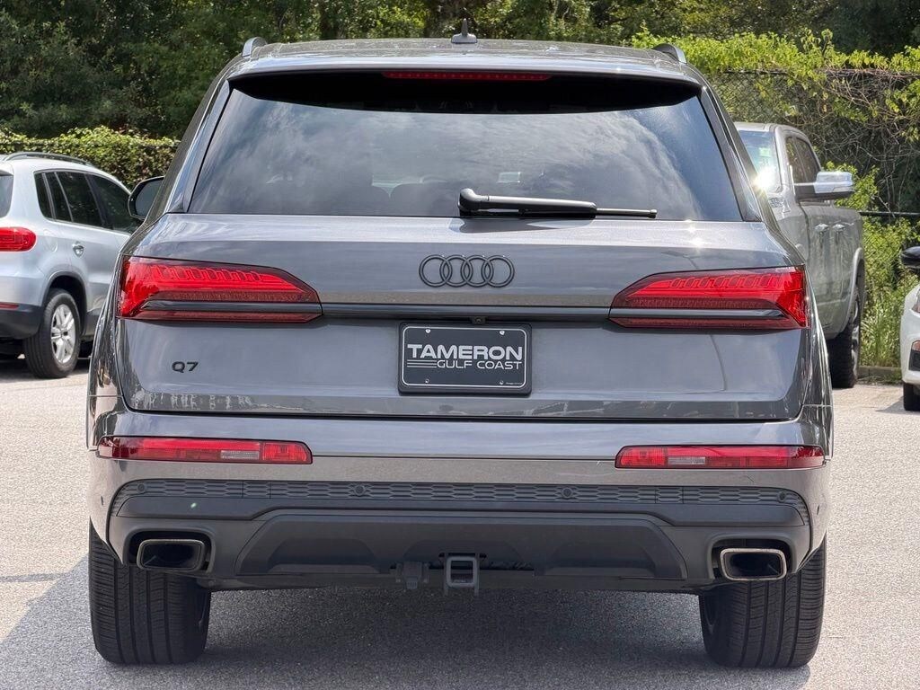 Used 2025 Audi Q7 45 Premium SUV