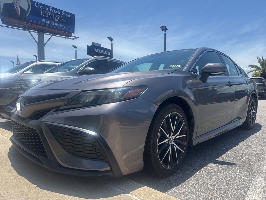 Used 2024 Toyota Camry SE Sedan
