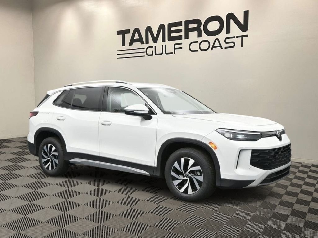 2025 Volkswagen Tiguan 2.0T S's photo