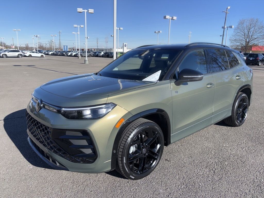 New 2026 Volkswagen Tiguan 2.0T SE R-Line Black SUV