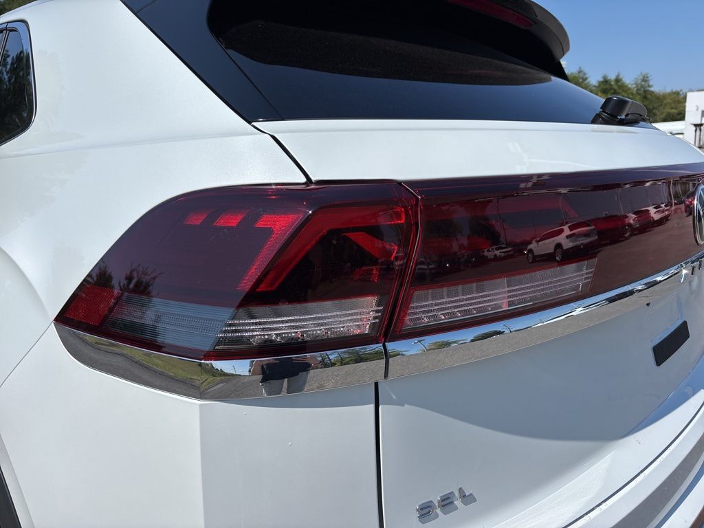 2026 Volkswagen Atlas Cross Sport SEL Premium R-LINE - Photo 11