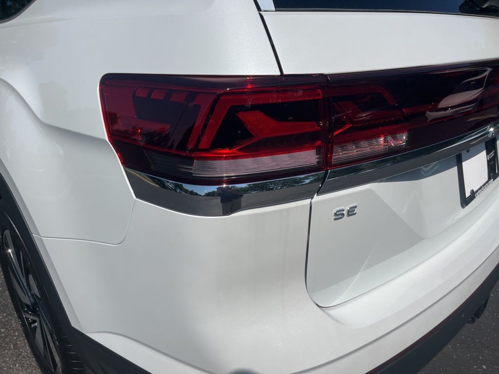 2026 Volkswagen Atlas SE w/Tech - Photo 11