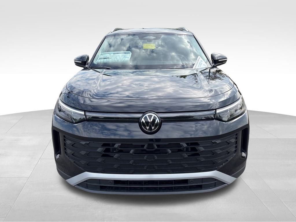 2025 Volkswagen Tiguan S photo 2