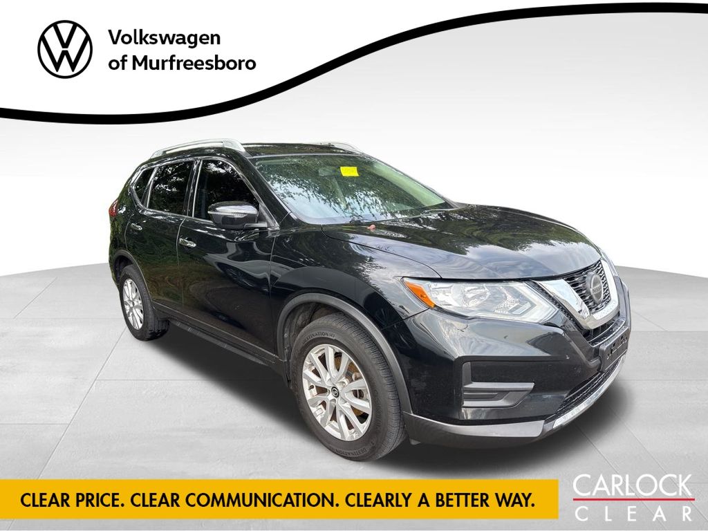 2018 Nissan Rogue SV photo 2