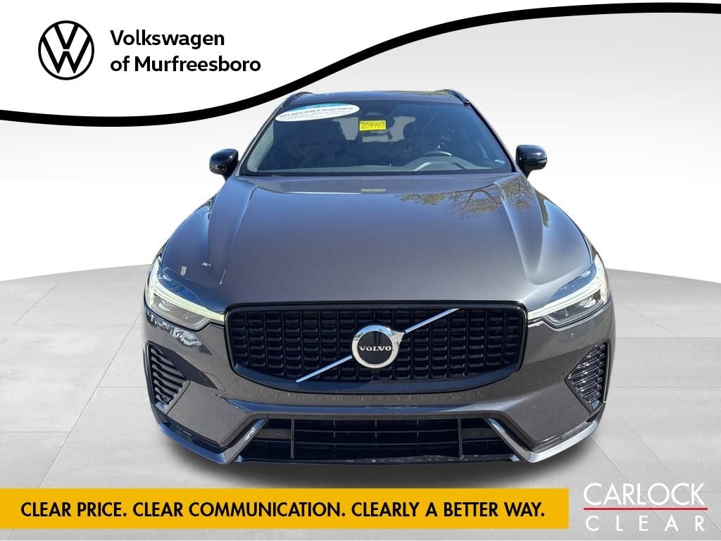 Used 2022 Volvo XC60 B6 AWD R-Design SUV