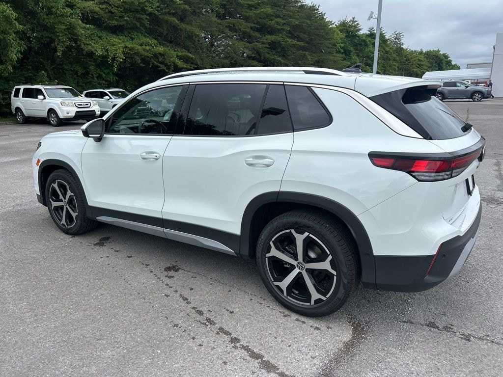 New 2026 Volkswagen Tiguan 2.0T SE SUV