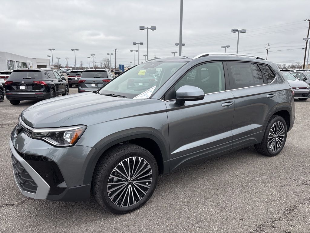 2025 Volkswagen Taos SE