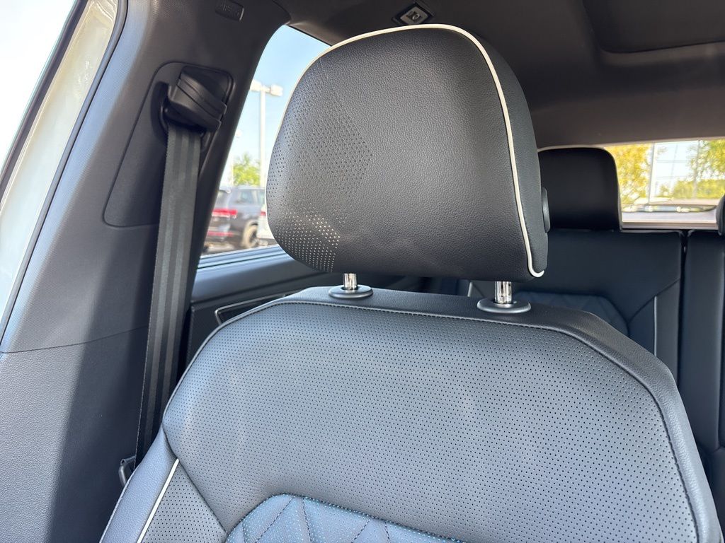 2026 Volkswagen Atlas Cross Sport SEL Premium R-LINE - Photo 21
