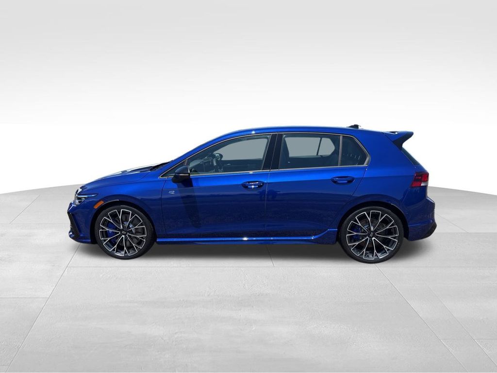 2025 Volkswagen Golf R 2.0 TSI photo 3