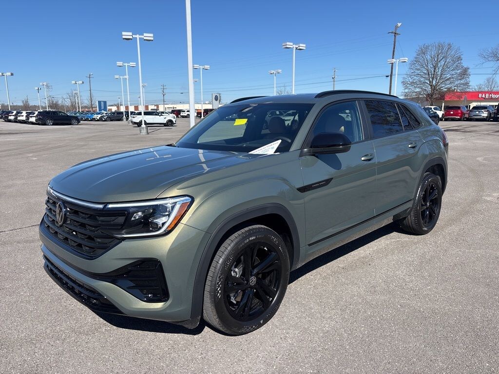 New 2026 Volkswagen Atlas Cross Sport 2.0T SEL R-Line Black SUV