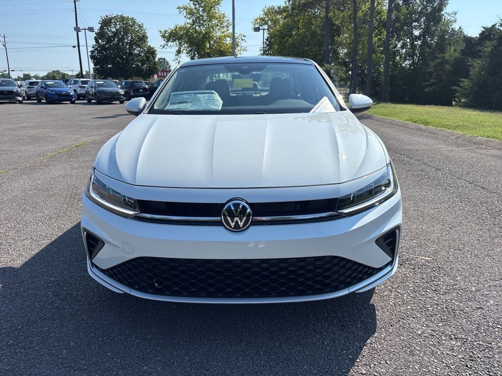 New 2025 Volkswagen Jetta 1.5T SE Sedan