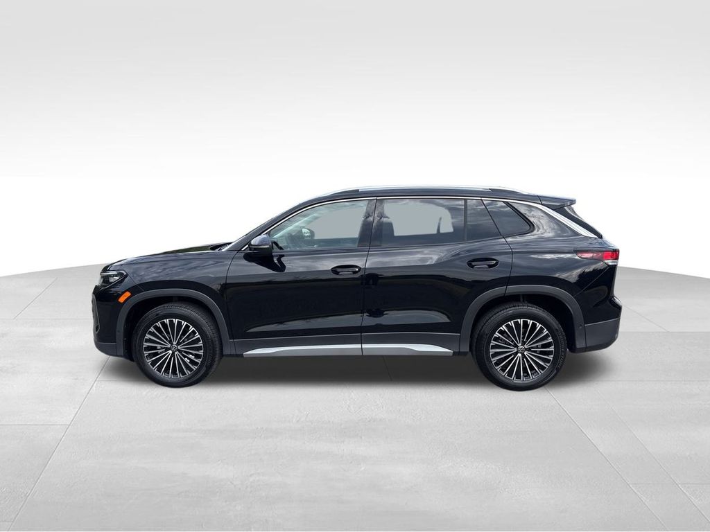 2025 Volkswagen Tiguan S photo 3