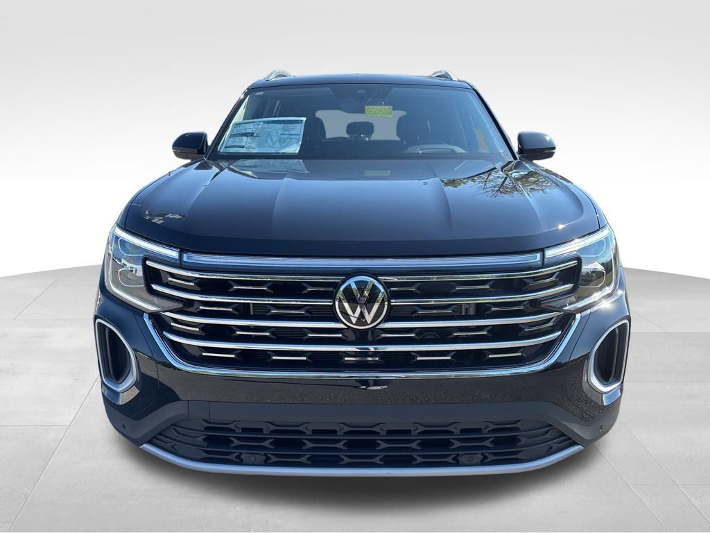 2026 Volkswagen Atlas SEL photo 2